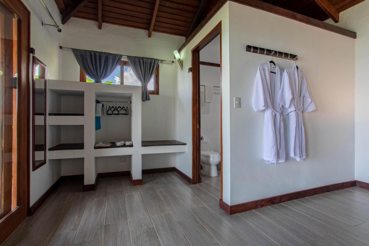 The Tranquilo Lodge, Adult Only, All Meals Included Дрейк Екстер'єр фото